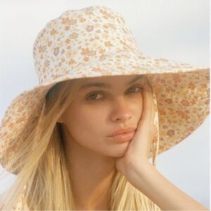 Lack Of Color Holiday Floral Bucket Hat in Peach Bloom